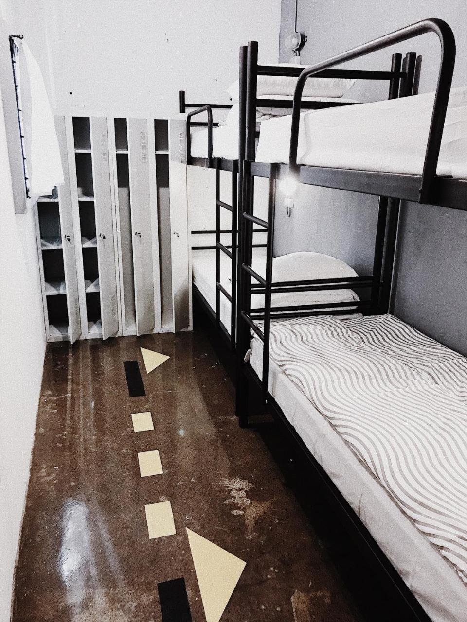 Hostel Alcatrazキエフ エクステリア 写真